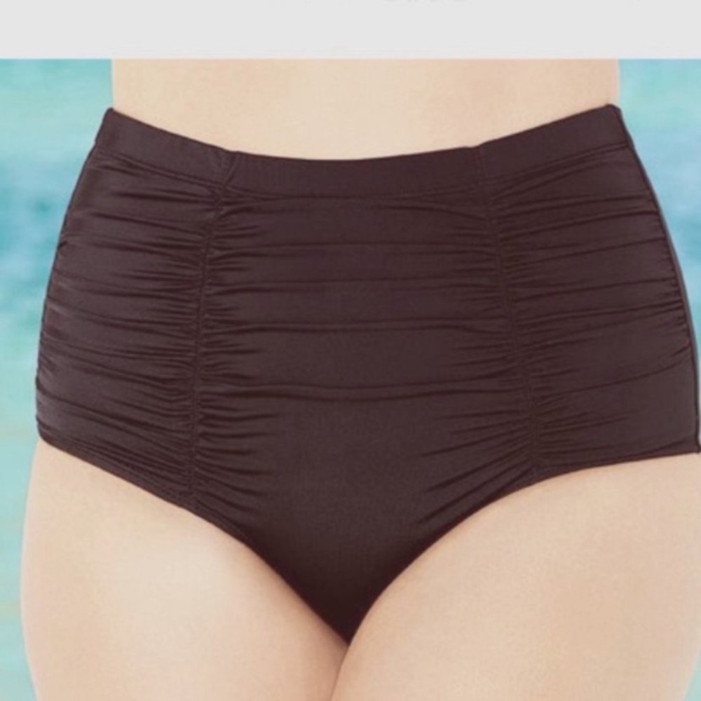 High Waisted Black Swim Bottom
Shirred ruched Plus Size 26 swimsuits for all